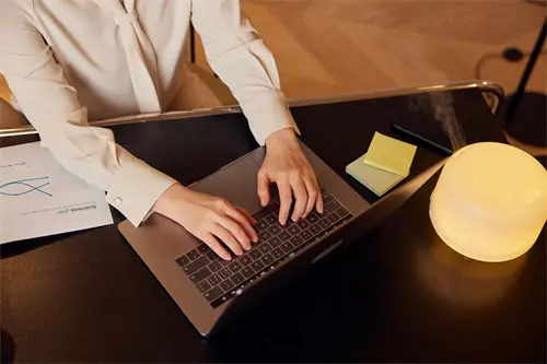 法律责任与免责是什么