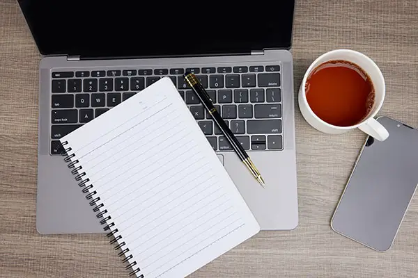 搞钱学什么法律好就业呢