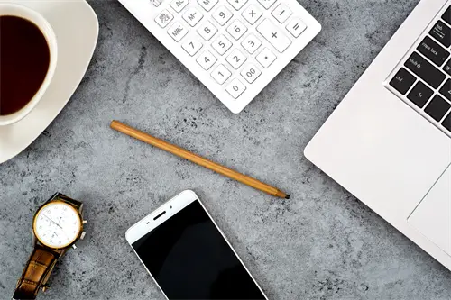 法律与什么冲突